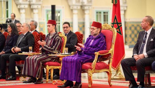 Marruecos consolida su liderazgo industrial: SM el Rey Mohammed VI preside el lanzamiento de una planta de Safran en Nouaceur