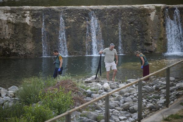 Movilización marroquí para acompañar a la familia de las víctimas del trágico ahogamiento en Navarra